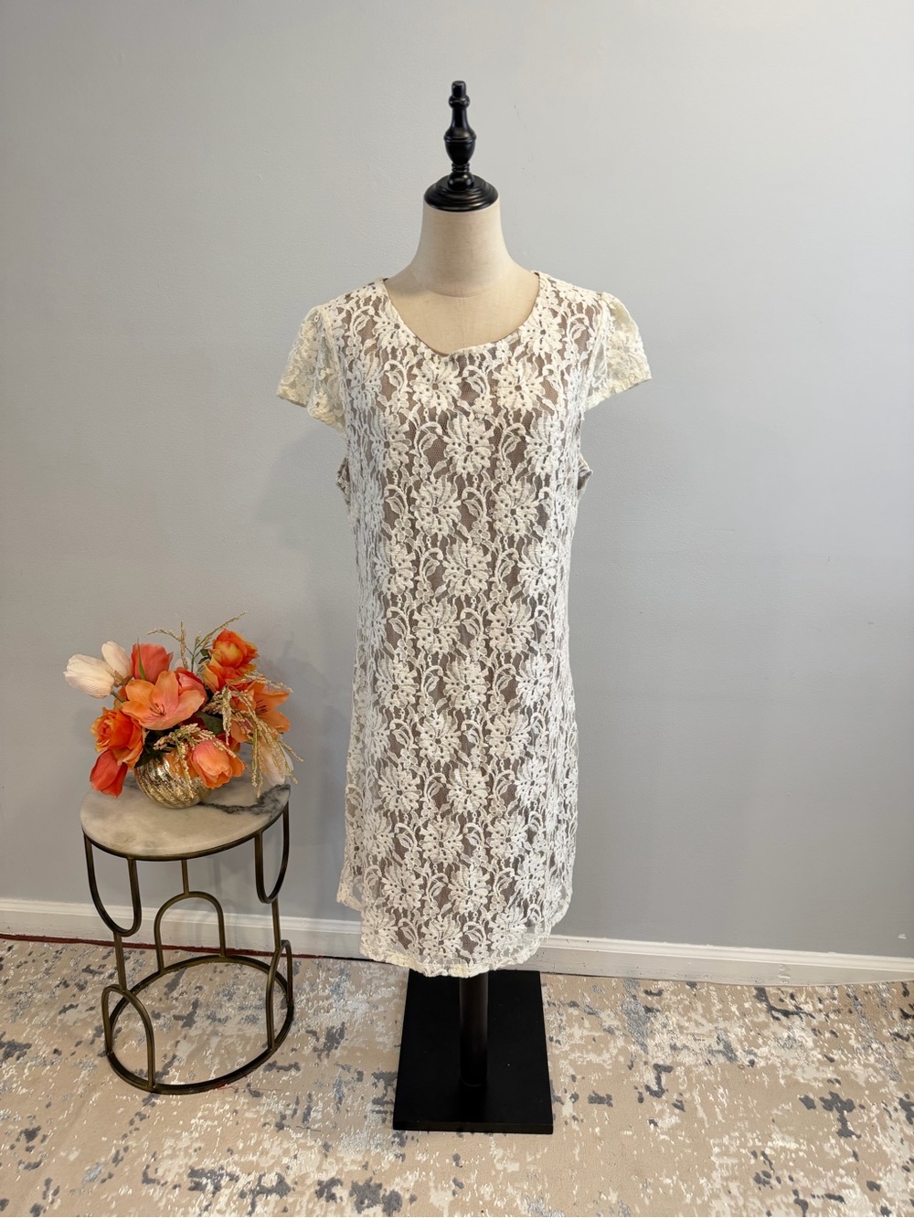 Forever 21 White Lace & Tan Lining Short Sleeve Shift Dress - Size XL